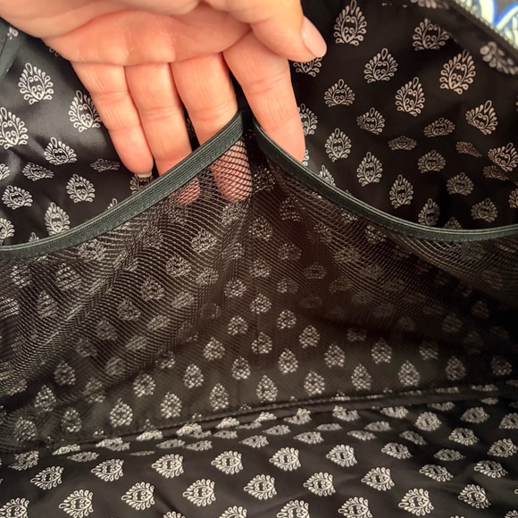 Vera Bradley Blue White Floral Quilted Weekender Travel Duffel Spring Vacay Bag - Picture 10 of 13